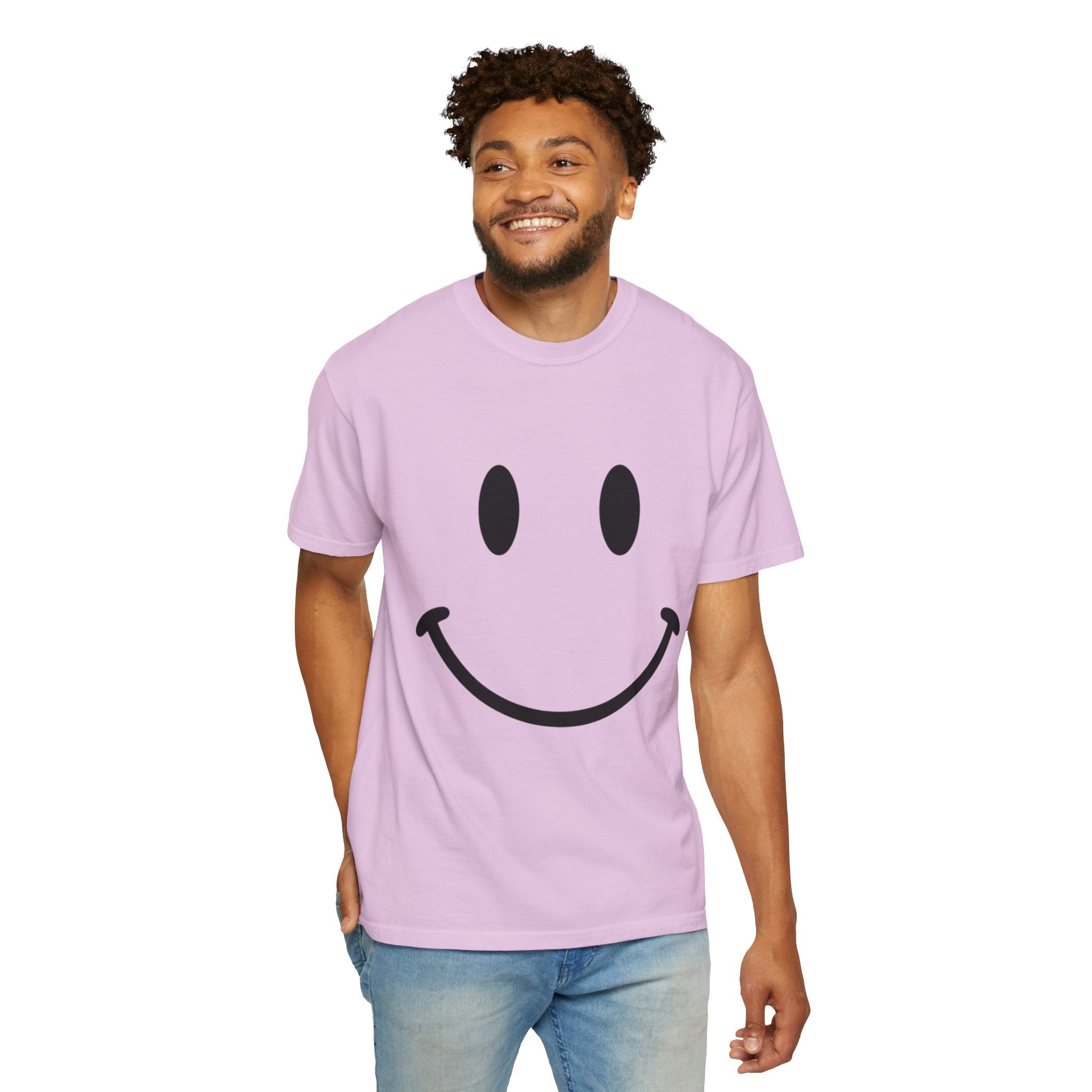 Smile Face T-Shirt – Retro Happy Face Graphic Tee