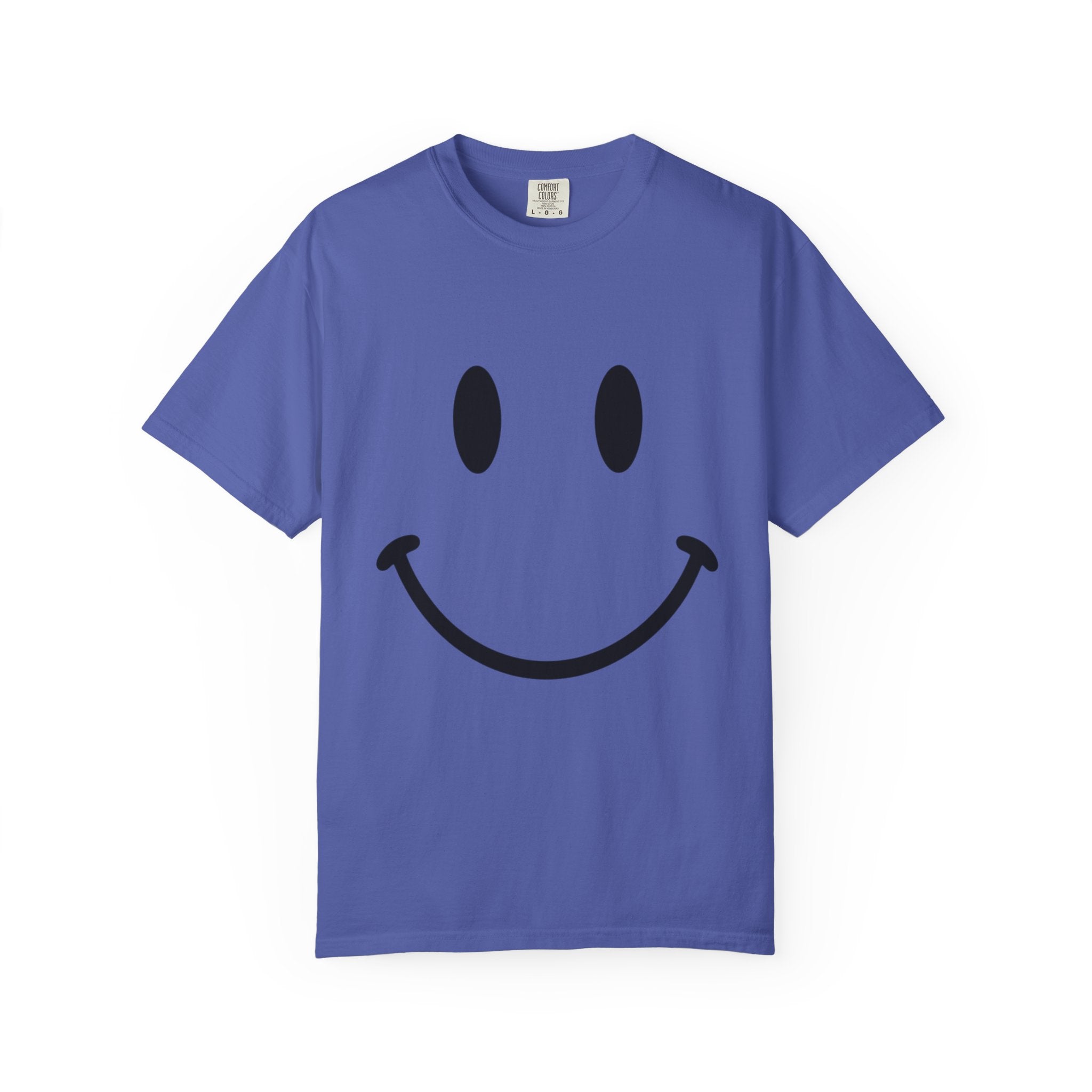 Smile Face T-Shirt – Retro Happy Face Graphic Tee