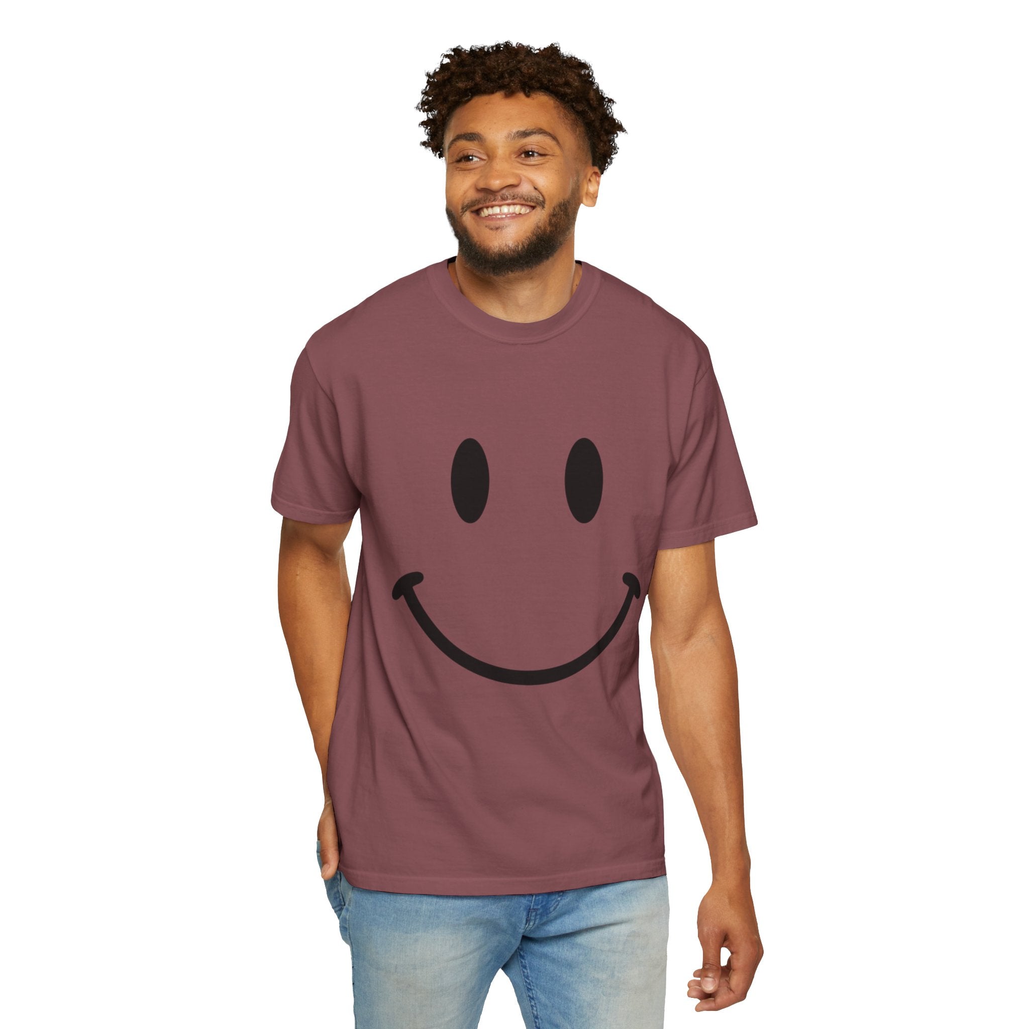 Smile Face T-Shirt – Retro Happy Face Graphic Tee