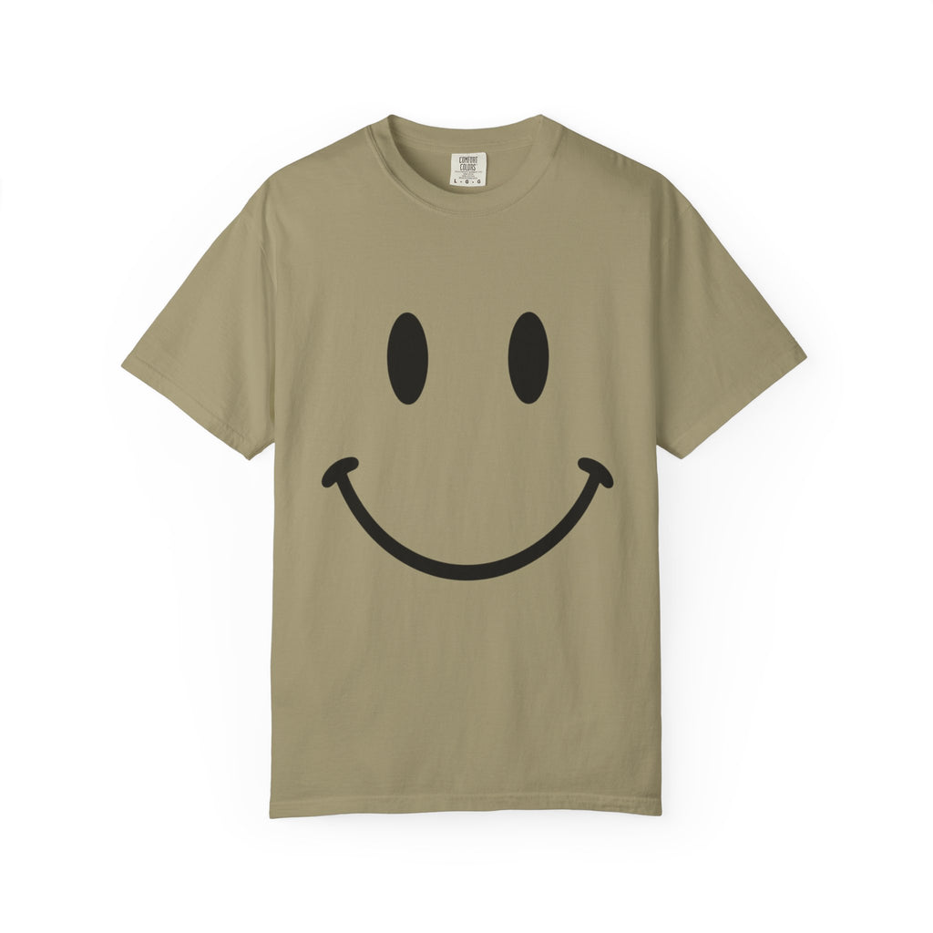 Smile Face T-Shirt – Retro Happy Face Graphic Tee