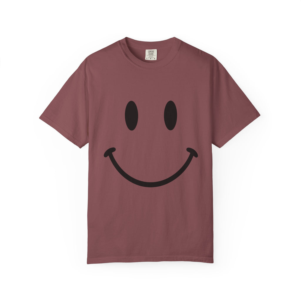 Smile Face T-Shirt – Retro Happy Face Graphic Tee