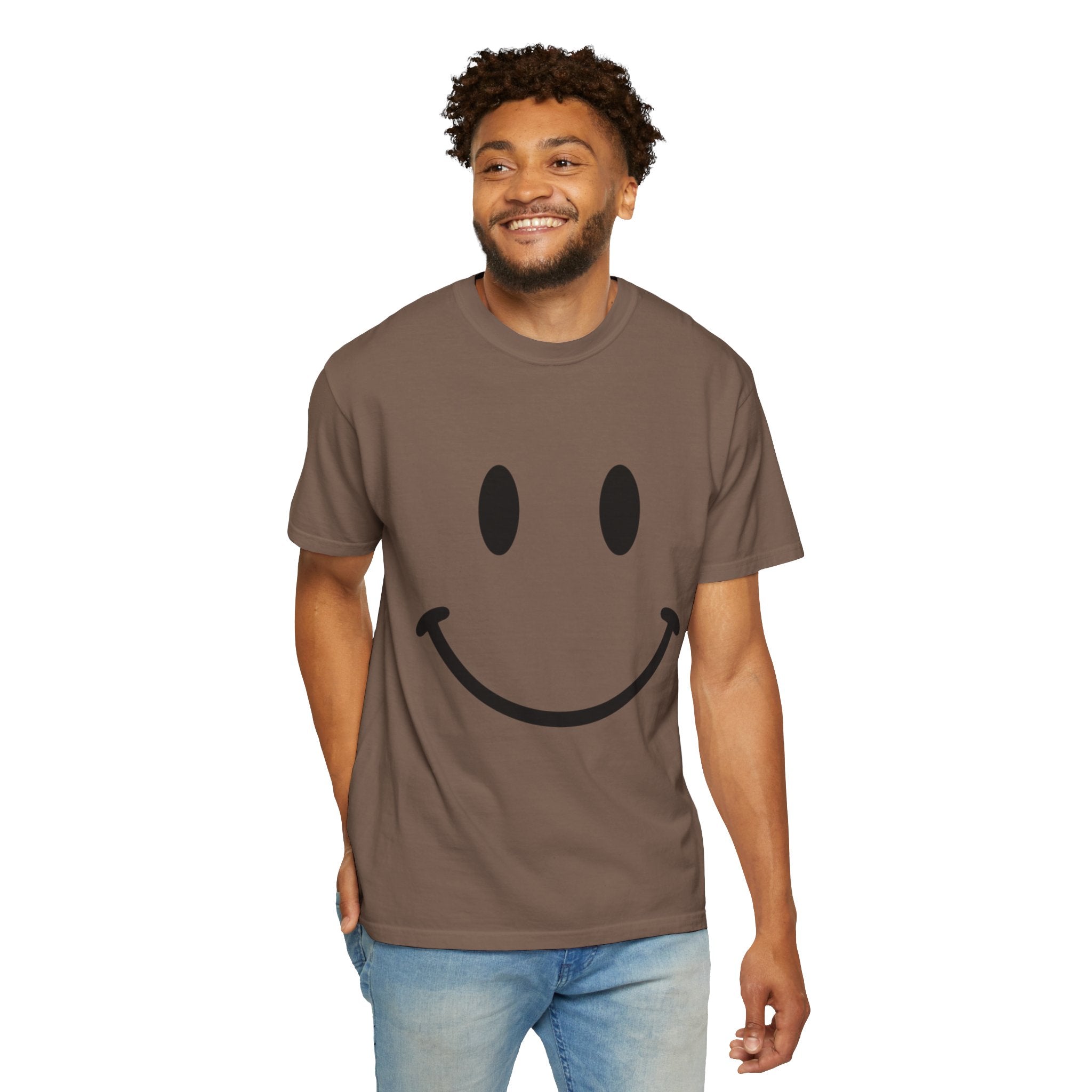 Smile Face T-Shirt – Retro Happy Face Graphic Tee