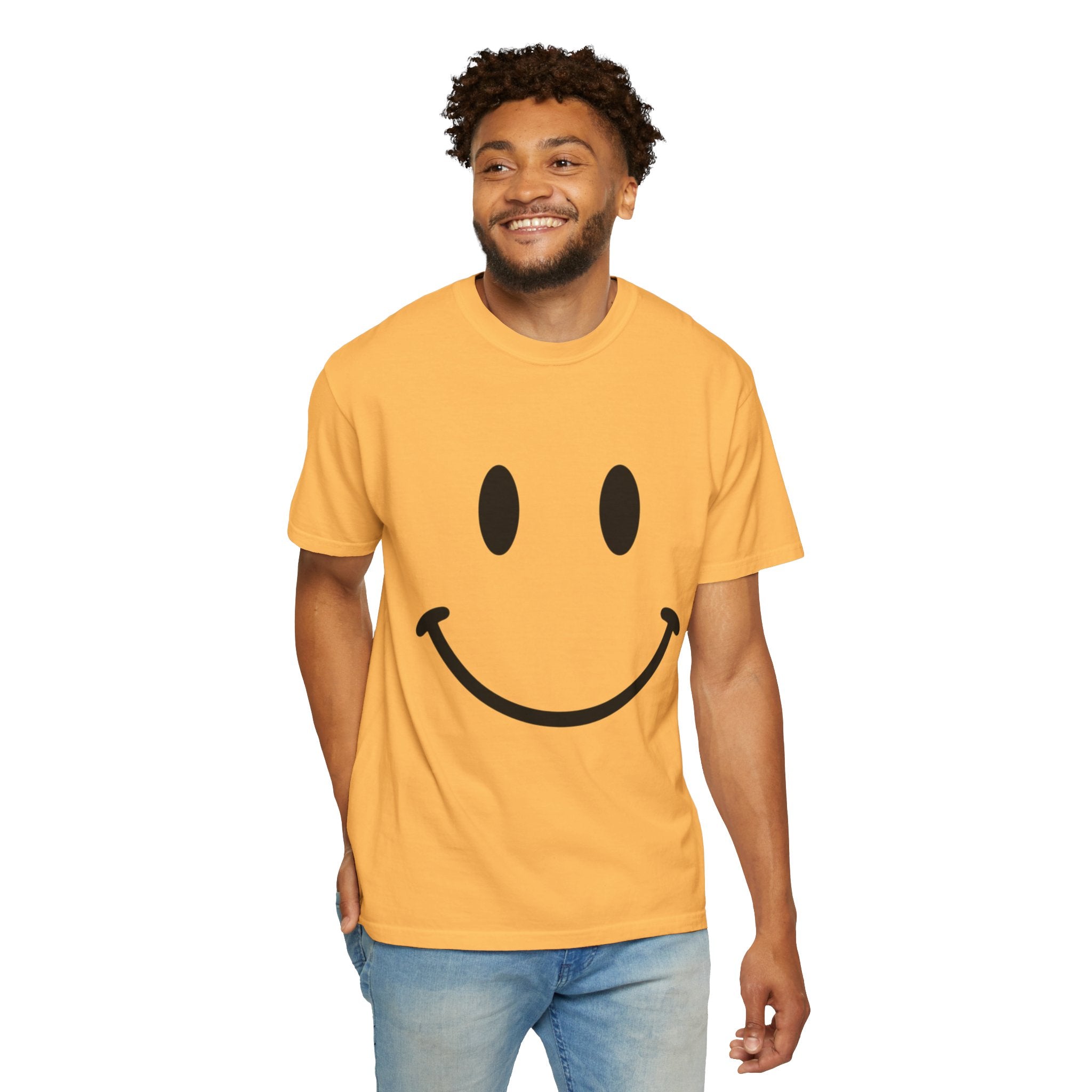 Smile Face T-Shirt – Retro Happy Face Graphic Tee