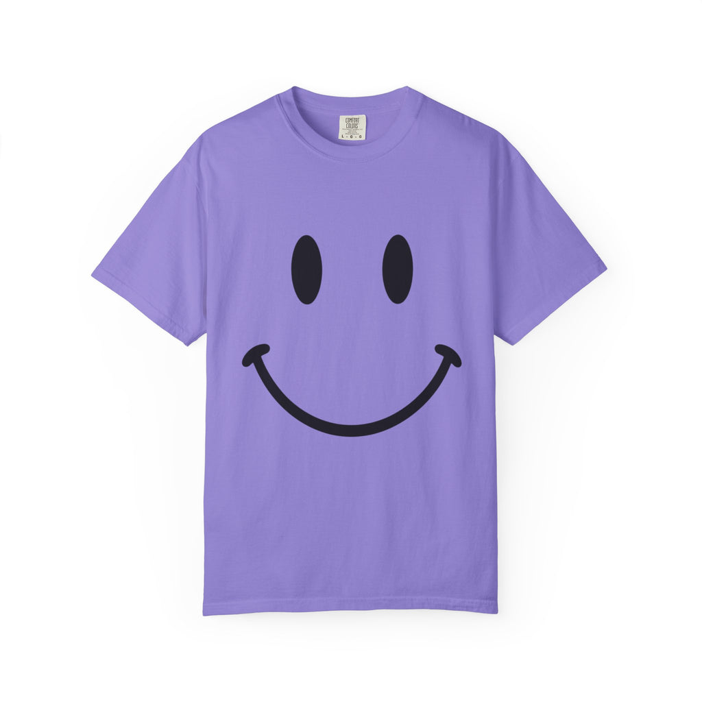 Smile Face T-Shirt – Retro Happy Face Graphic Tee