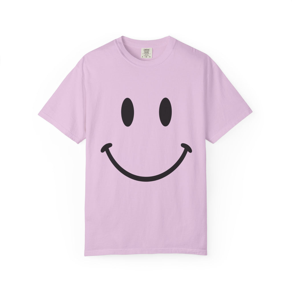 Smile Face T-Shirt – Retro Happy Face Graphic Tee