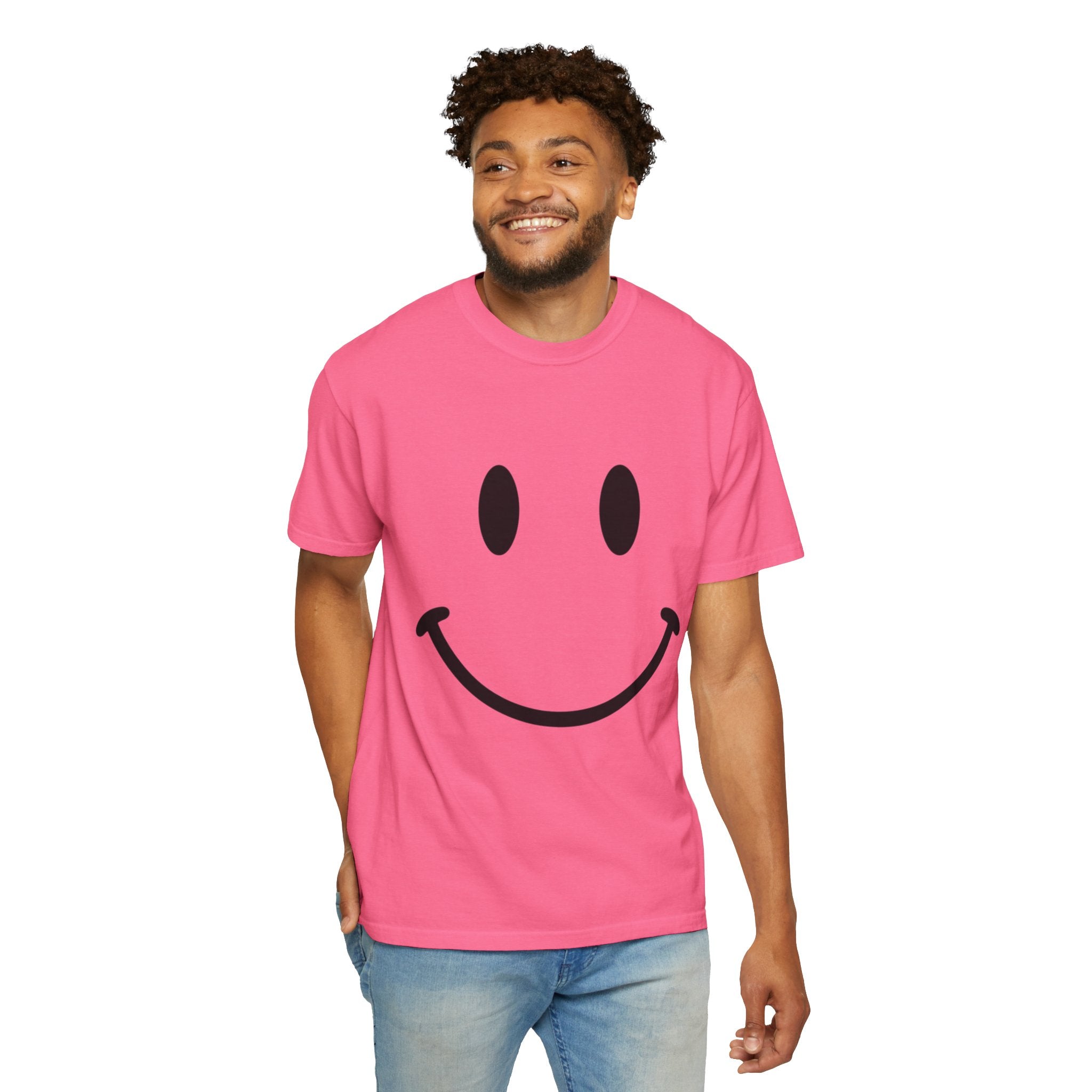 Smile Face T-Shirt – Retro Happy Face Graphic Tee